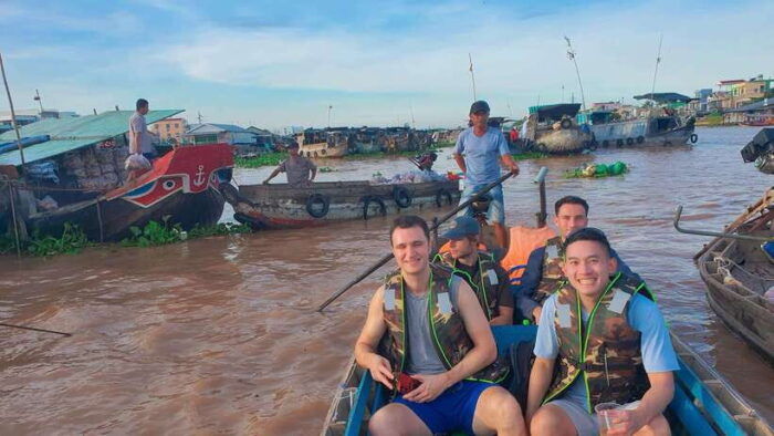 Can Tho: Floating Market, Canals, Garden & Cooking Class - Cruising Through Peaceful Canals and Visiting a Tropical Fruit Garden