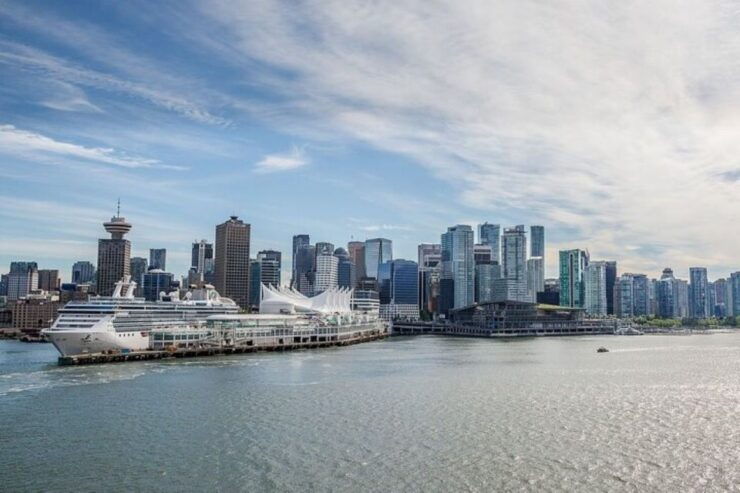 Canada Place Cruise Ship Terminal to Vancouver Airport YVR - Service Features and Highlights