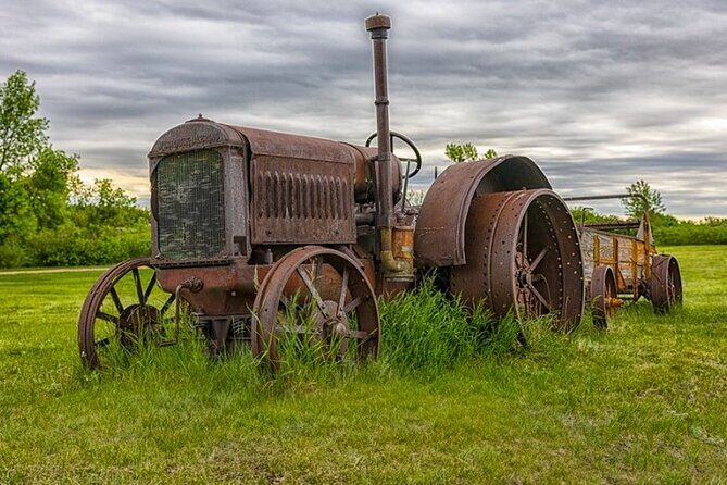 Canadian Badlands | Drumheller | Travel Back In Time in Jeep - Off-Roading and Hidden Views