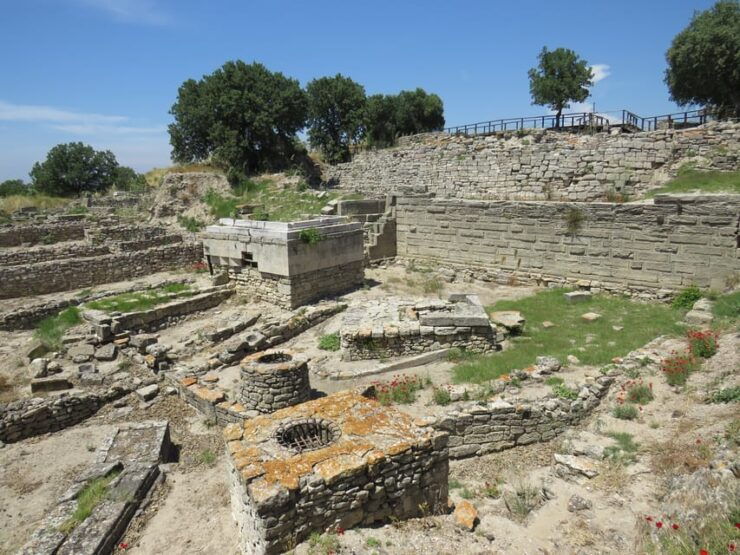 Canakkale: Full-Day Ancient Troy and Museum of Troy Tour - Itinerary Details