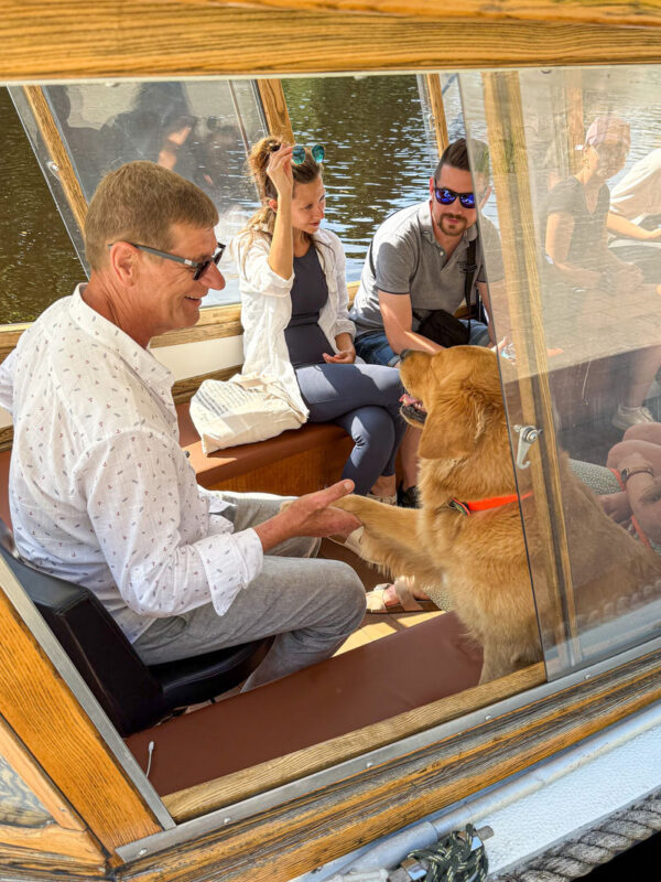 Canal Boat Sightseeing Tour With Audio guide - Picking a departure and planning the day