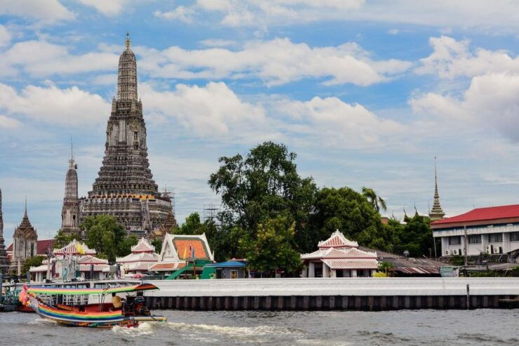 Canals of Bangkok: a New Point of View on the City - Thonburi Neighborhood Discovery