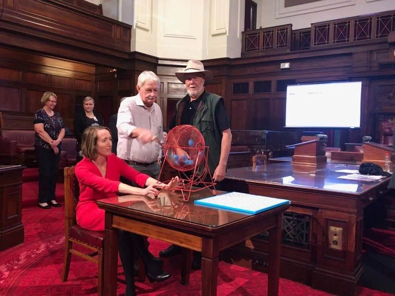 Canberra Highlights Tour - What the price covers, and what it does not