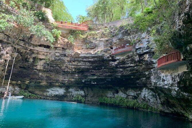 Cancun 1-Day Tour with Fenced View and Mayan Cenote - Start from Cancun with Tequila Demonstration