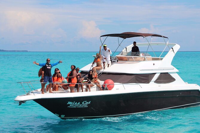 Cancun 48-Foot (15-Meter) Yacht Charter for up to 15 Guests - Yacht Charter Overview