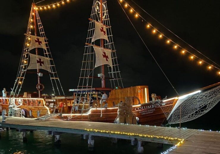 Cancun: a Romantic Galleon Night With Dinner, Drinks & Music - Good To Know