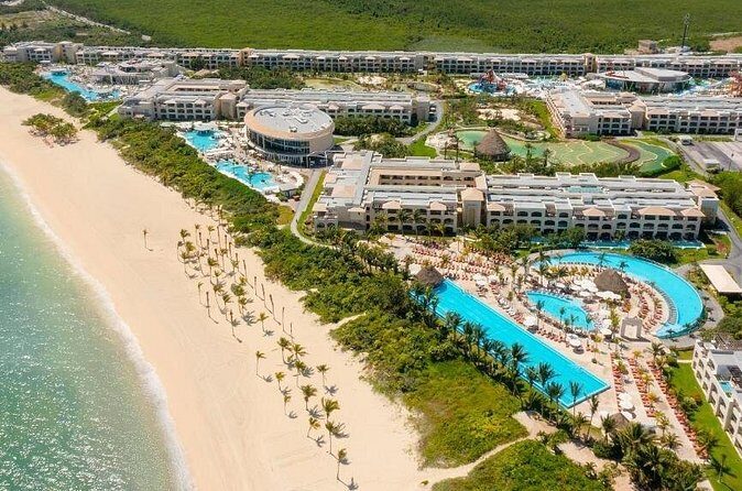 Cancun Airport and Moon Palace Private One way Transfer - Authentic Insights from Reviewers