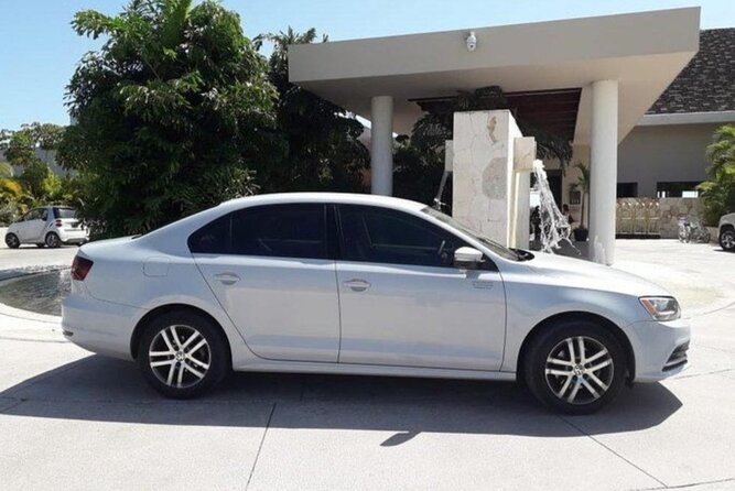 Cancun Airport Private Arrival or Round-Trip Transfer: up to 7 - Transfer Options
