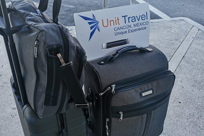 Cancun Airport Private Arrival or Round-Trip Transfer: up to 7 - Flexibility