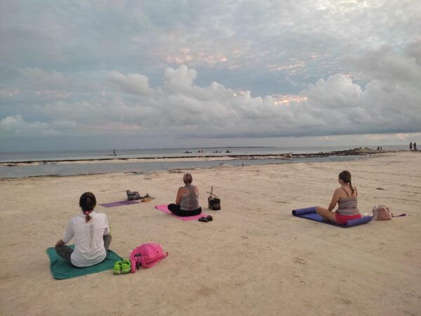 Cancun: Beach Yoga Class With Guided Meditation - Unique Features of the Class