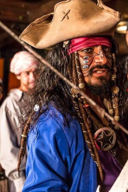 Cancún: Captain Hook Pirate Show With Chicken Dinner - Isla Mujeres Catamaran Tour