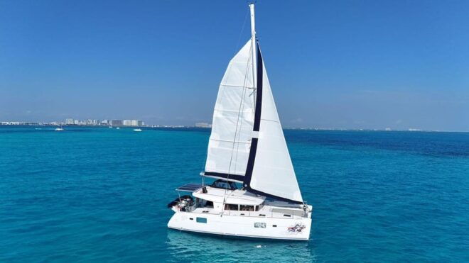 Cancun: Catamaran & Exclusive Beach Club! Isla Mujeres Tour - Suitability
