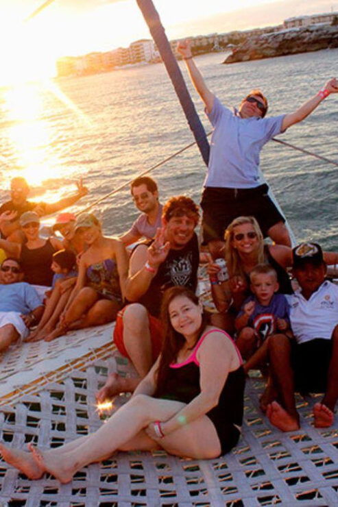 Cancun: Catamaran Tour to Isla Mujeres & Snorkel - Itinerary and Activities