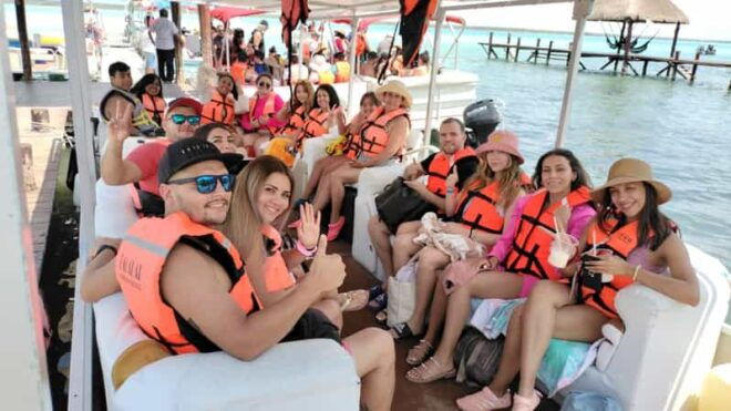 Cancun: Cenotes and Bacalar Lagoon Boat Tour With Breakfast - Pickup and Transportation
