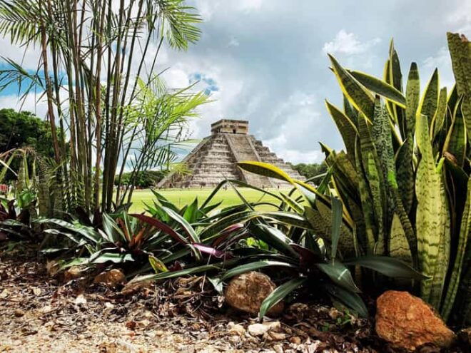 Cancun: Chichen Itza, Cenote, and Traditional Lunch Tour - Key Sites of Chichen Itza