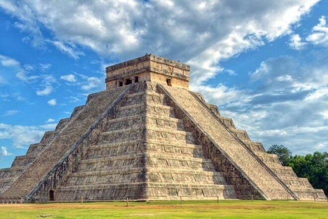 Cancun: Chichen Itza - Exploring Ancient Mayan City