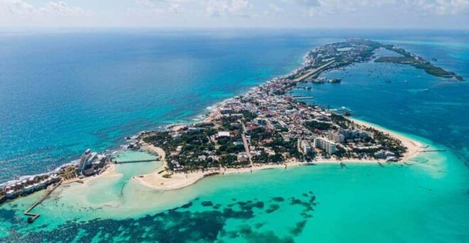 Cancun: Coba & Cenotes + Isla Mujeres Catamaran Combo - Exploring Tulum Ruins