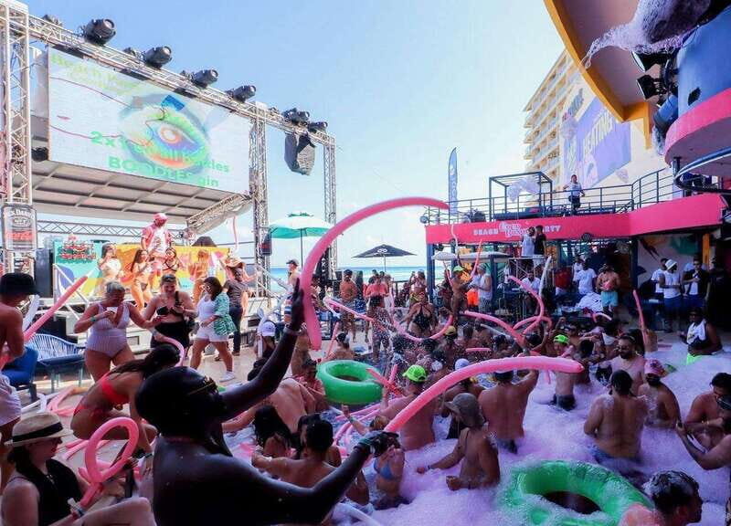 Cancún: Coco Bongo Beach Party Experience - FAQ