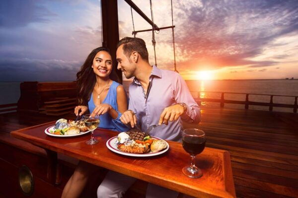 Cancún - Columbus Lobster & Dinner Tour for Couples - Frequently Asked Questions