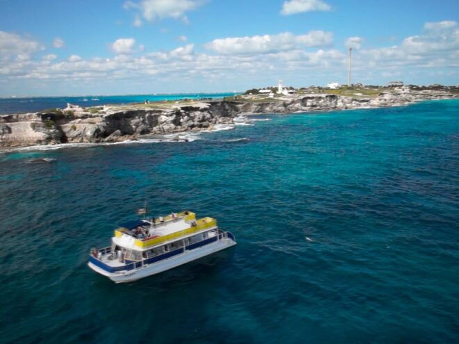 Cancún: Contoy and Isla Mujeres Boat Tour With Snorkelling - Exploring Isla Mujeres