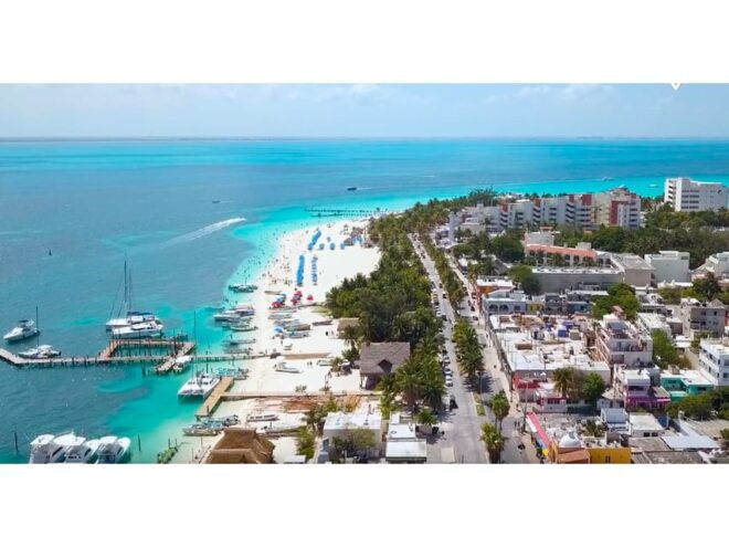 Cancún: Contoy and Isla Mujeres Boat Tour With Snorkelling - Included Amenities