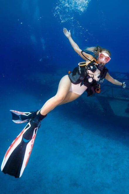 Cancun: Diving the Sunken Ship (Certified Divers) - Included Gear and Amenities