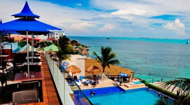 Cancún: Dolphin Swim Adventure - Amenities and Facilities