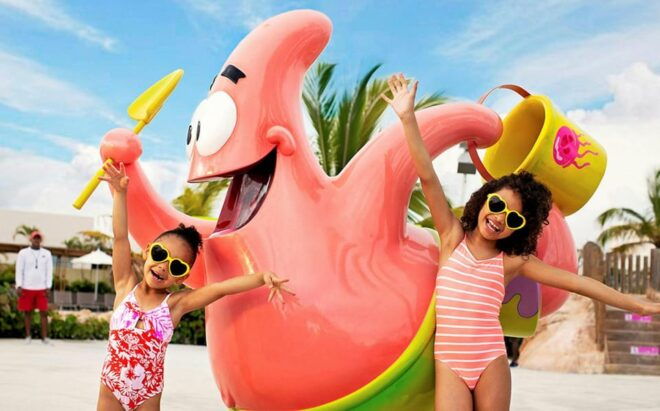 Cancun: Entrance Tickets to Aqua Nick - Park Staff and Assistance