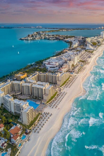 Cancun: Glass-Bottom Boat Tour - Inclusions and Amenities