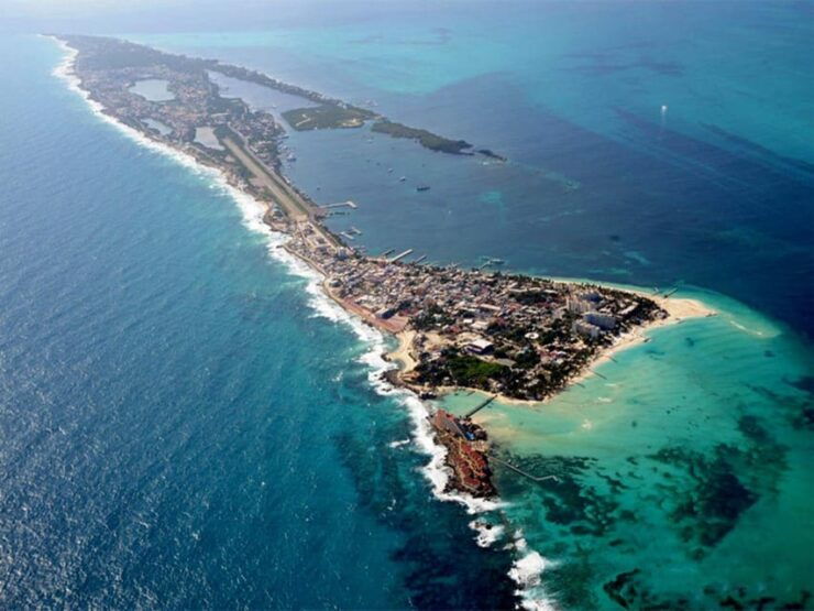 Cancun: Half Day Private Catamaran to Isla Mujeres - Experience Highlights