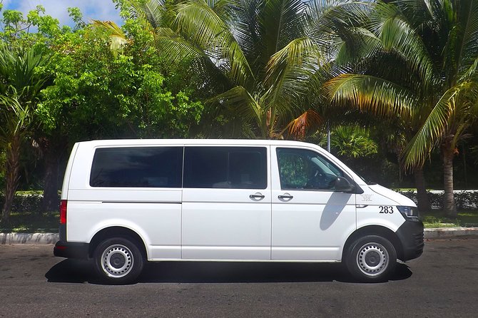 Cancun Hotel-Airport Minivan Private Transfer - Duration and Pick-up Information