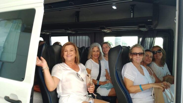 Cancun: Hotel-Airport Transfer - Vehicle Amenities