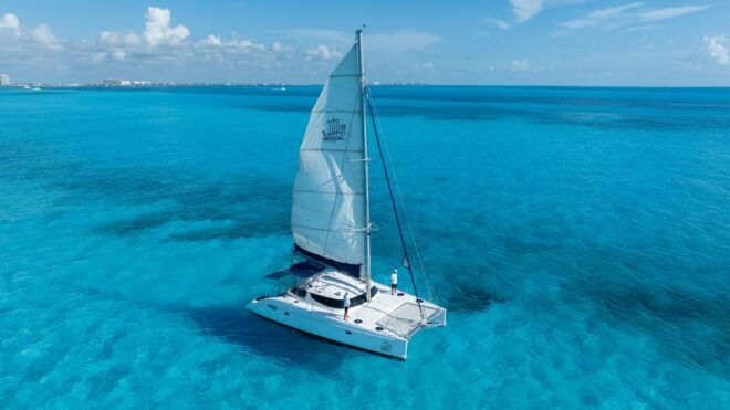 Cancun: Isla Mujeres Catamaran Cruise With Snorkeling - Meeting Point and Participants