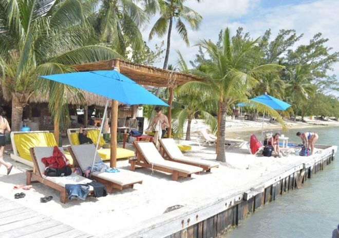 Cancun: Isla Mujeres Catamaran Tour With Lunch and Snorkel - Meeting Point and Transportation
