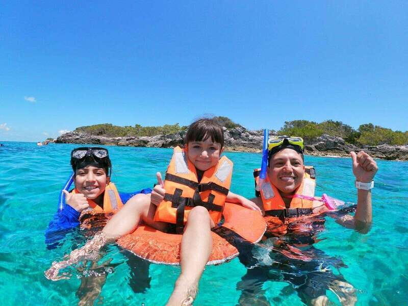 Cancun: Isla Mujeres Catamaran Tour with Open Bar of Drinks - What the Reviews Say