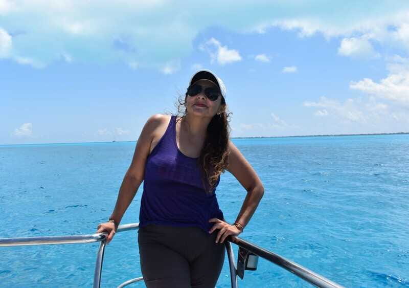 Cancun: Isla Mujeres Catamaran with buffet, drinks & snorkel - Snorkeling at El Meco Reef 