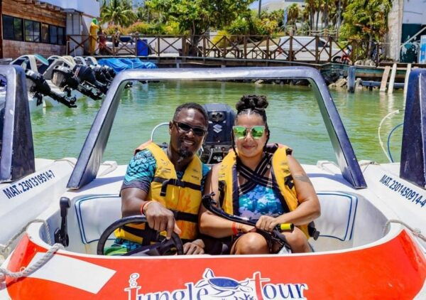 Cancun: Jungle Tour Speedboat and Snorkel Tour - Guided Tour Experience