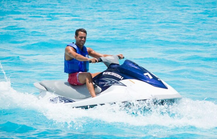 Cancun Lagoon: Wave Runner Ride - Good To Know