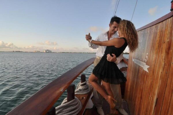Cancun: Lobster Dinner Spanish Galleon Cruise! - Cruise Details