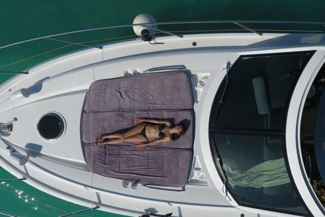 Cancun: Luxury Sunseeker 50 Yacht Charter to Isla Mujeres - Yacht and Destination
