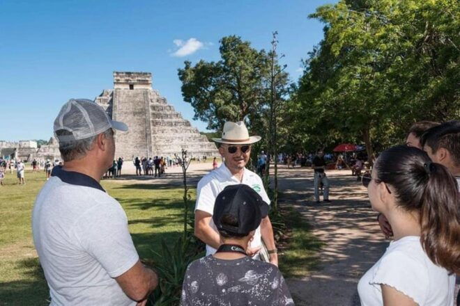 Cancun: Luxury Tour to Chichen Itza and 2 Cenotes - Included Amenities