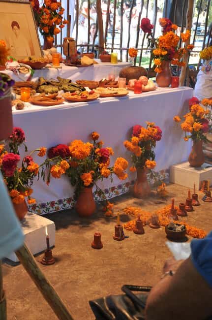 Cancun or Merida: Day of the Dead celebration with taco buffet. - Authenticity and Cultural Respect