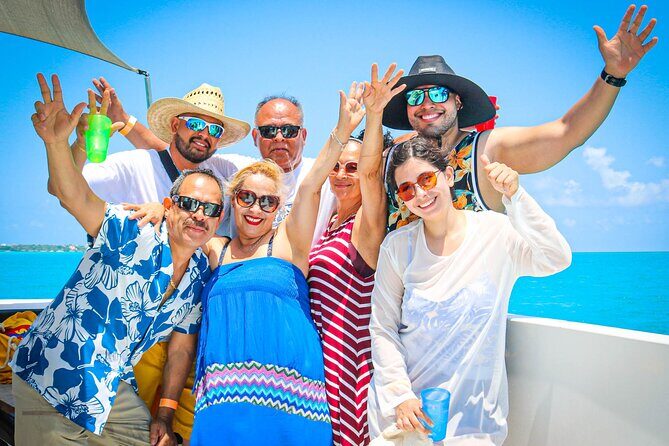 Cancun Private Catamaran to Isla Mujeres with Buffet & Open Bar - FAQ