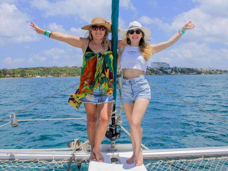 Cancun: Private Catamaran with Open Bar & Snorkeling Option - The Detailed Breakdown of the Tour