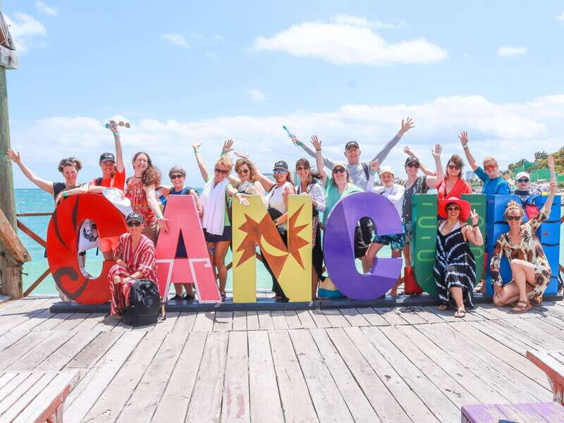 Cancún Private Catamaran with Snorkel and Open Bar - FAQs