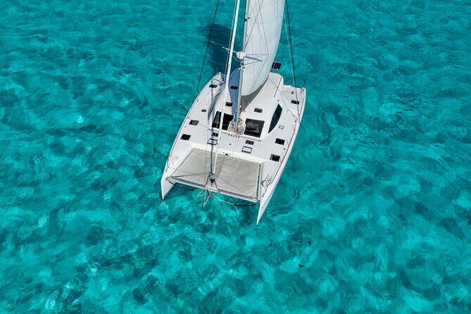 Cancún Private Catamaran with Snorkel and Open Bar - FAQ