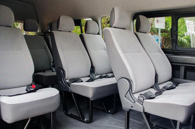 Cancun Private Round-Trip Airport Transfer - Meeting and Pickup Information