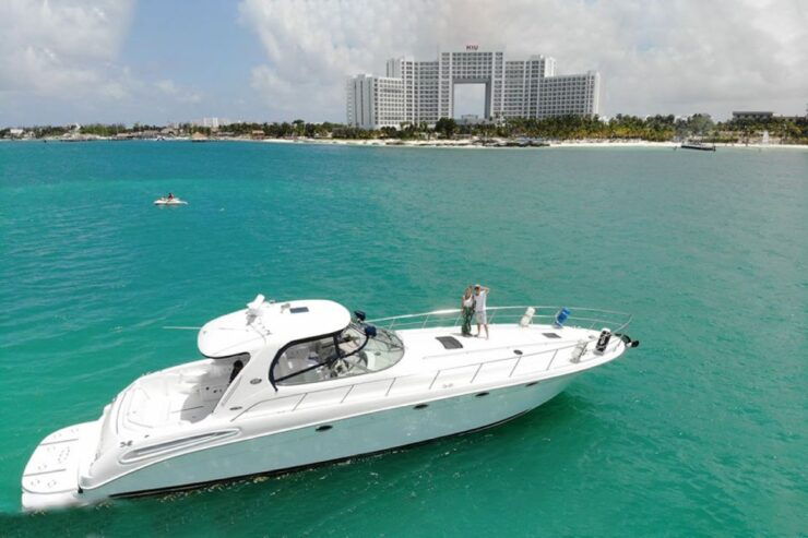 Cancun Private Yacht Sea Ray Sundancer 60 Feet - Activity Details