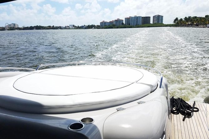 Cancun Private Yachts Rental in Mexico SUNSEEKER 60FT up to 20 Pax - Amenities and Services Offered