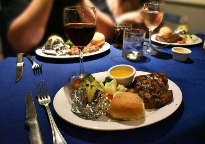 Cancun: Romantic Dinner Cruise With Open Bar and Live Music - Departure and Meeting Point